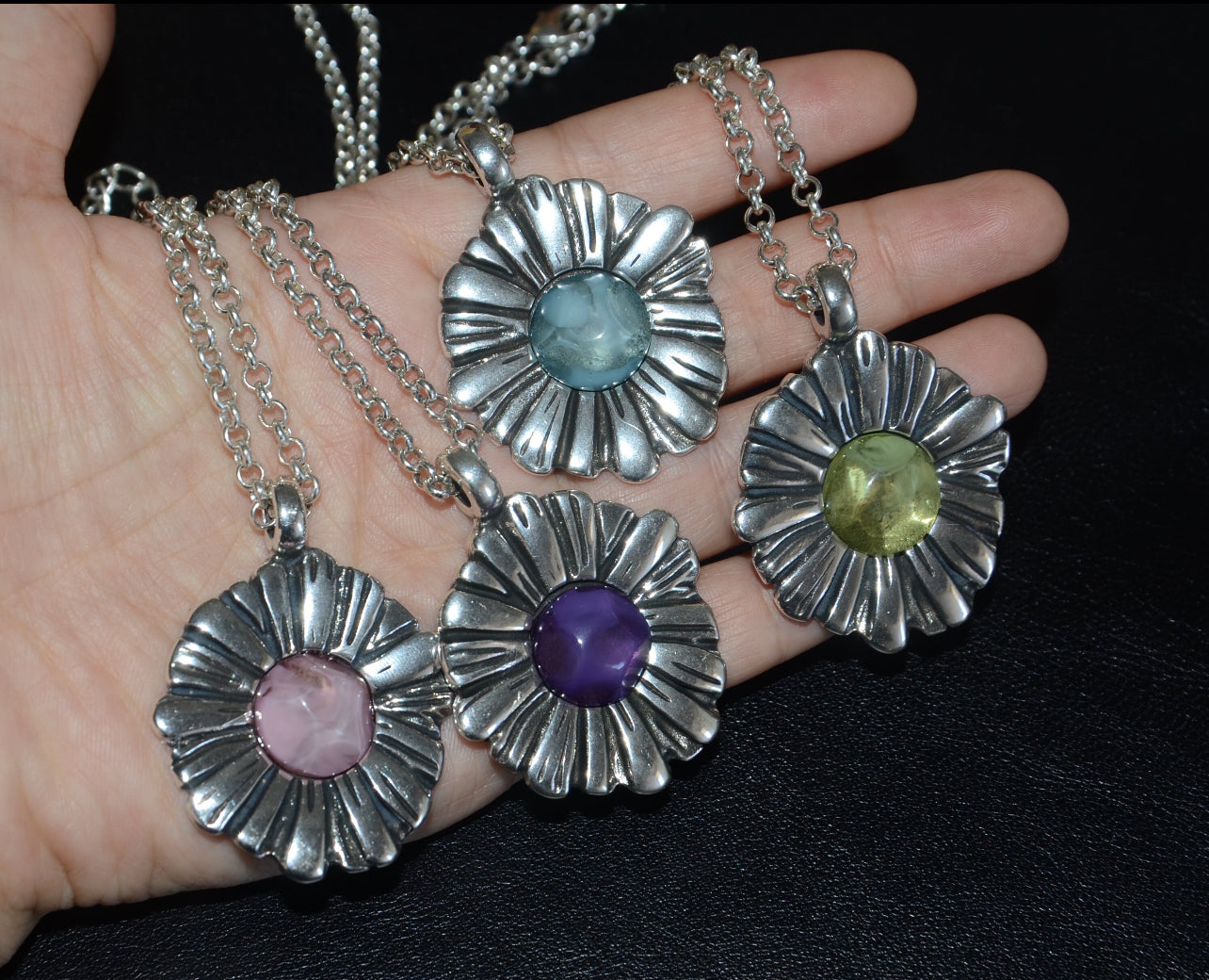 Otro necklace 花花