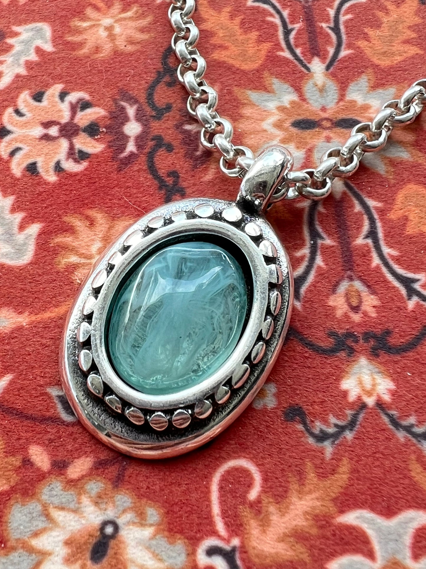 Otro 西班牙橢圓寶石圓頸鍊（Turquoise)
