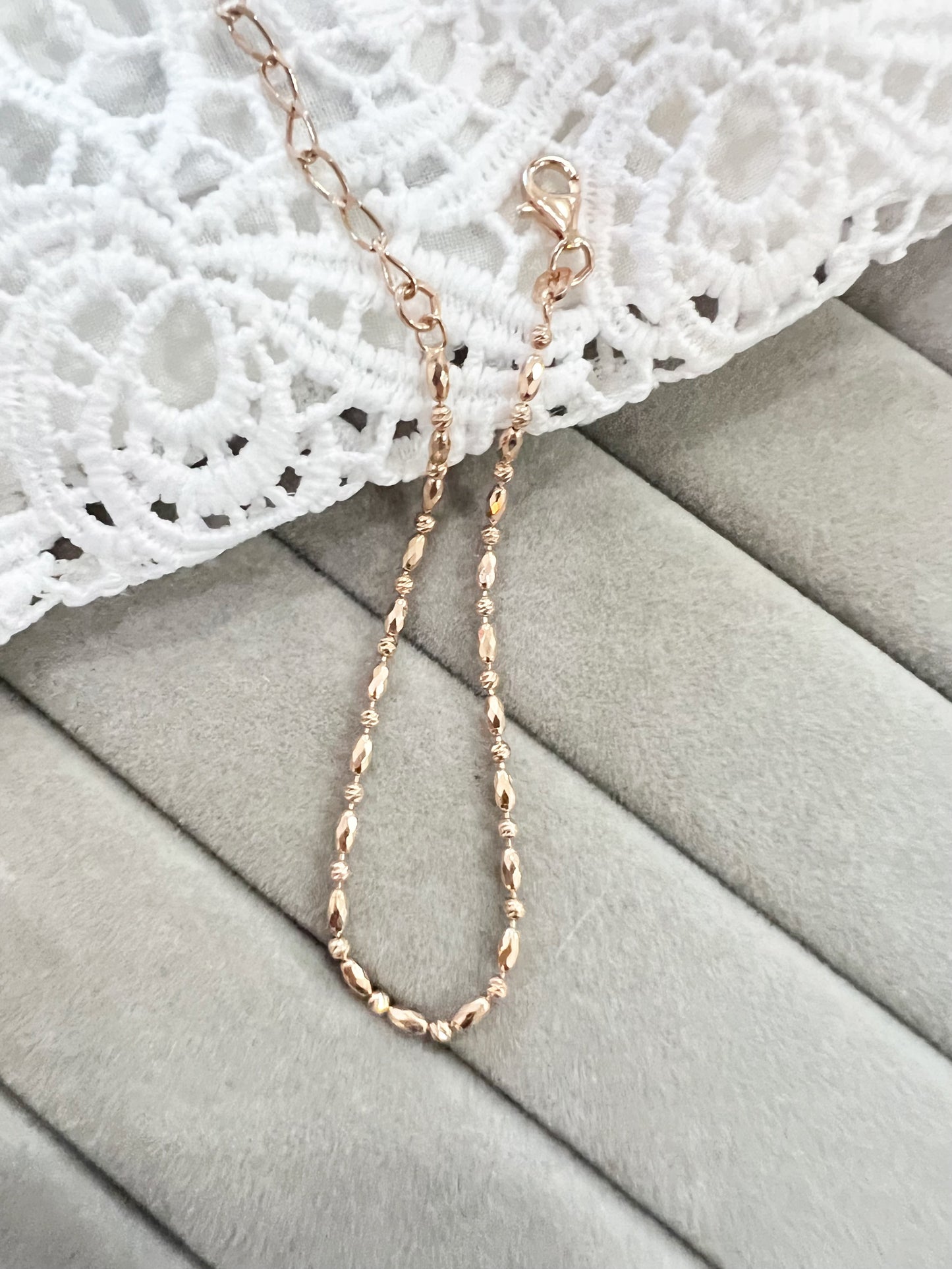 Bead bracelet rose gold