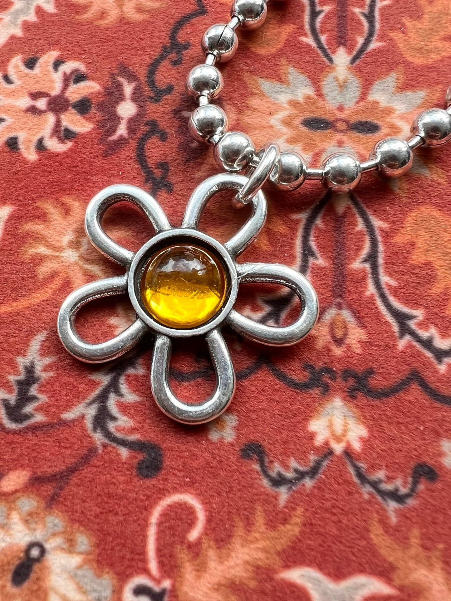 Otro 西班牙飾物】Otro Accesorio 圓珠鍊花花頸鍊 (Ball Chain Necklace with