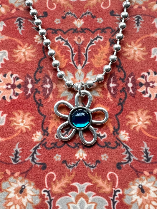 【Otro 西班牙飾物】Otro Accesorio 圓珠鍊花花頸鍊 (Ball Chain Necklace with FlowerPendant)